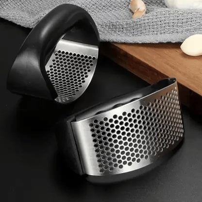 Premium Garlic Crusher – Easy, Quick & Mess-Free (Pack of 2)